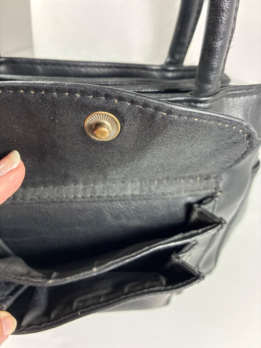 Vintage Black Leather Organizer Handbag 8 Pocket Top Handle Purse Classic Grandm - Picture 4 of 10